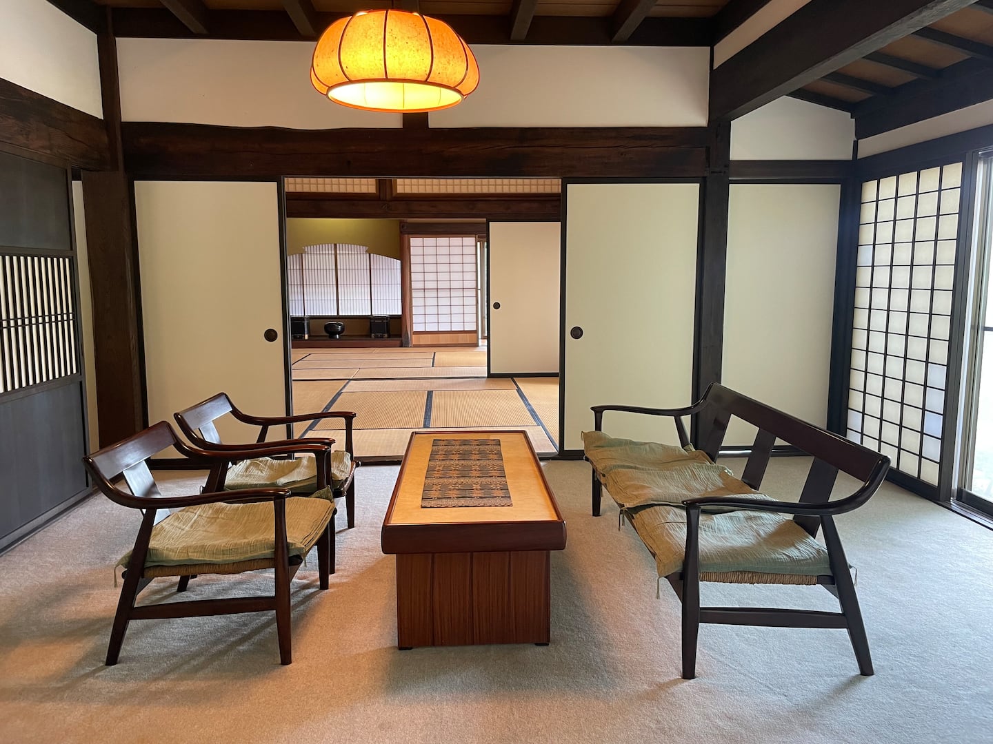 甘糟屋敷 8