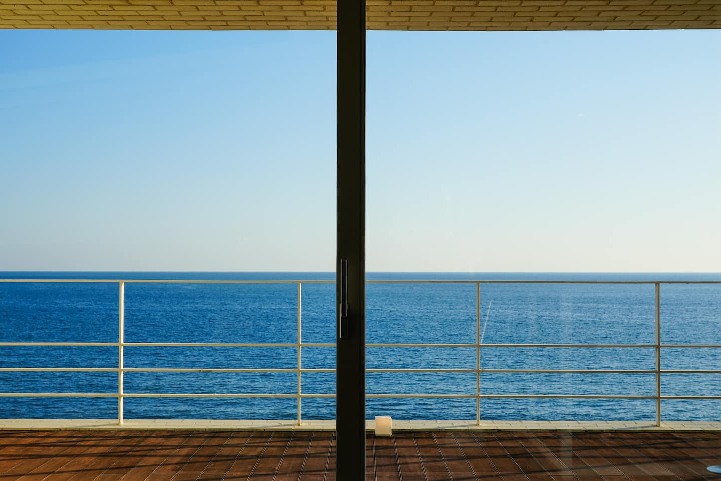 SEA WINDOW 8