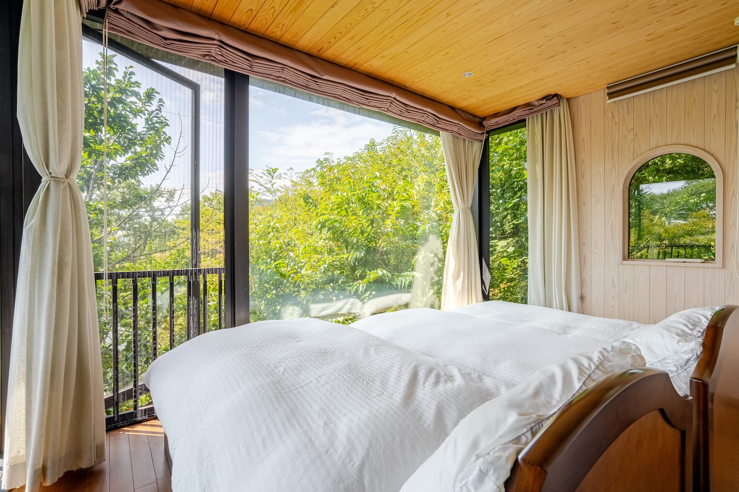 With Forest House KARUIZAWA 5